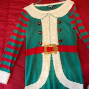 Elf Christmas sweater medium